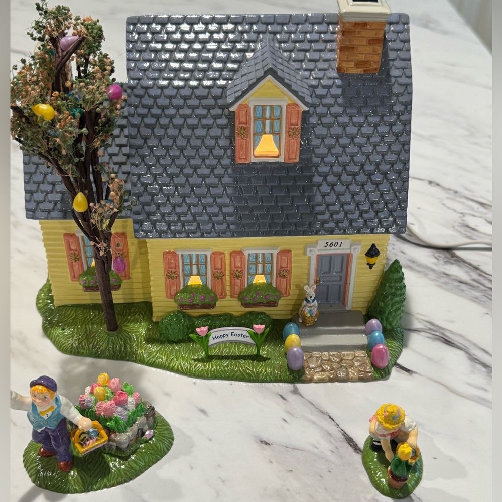 Dept. 56 Snow Village Easter #55090 HAPPY EASTER HOUSE (Set of 3) w/cord & Box
